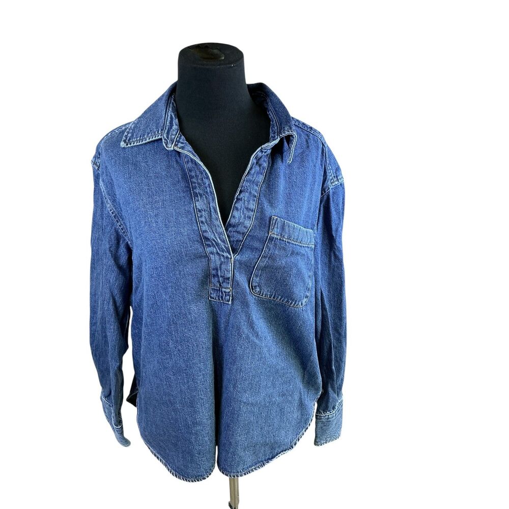 Gap Women"s Denim Top, Size Medium